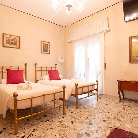 Residenza Porta Leoni - Royal Welcome *