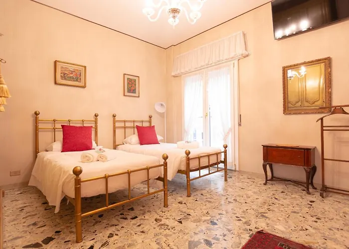 Residenza Porta Leoni - Royal Welcome *