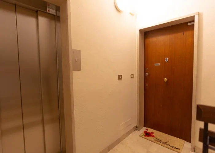 Residenza Porta Leoni - Royal Welcome *