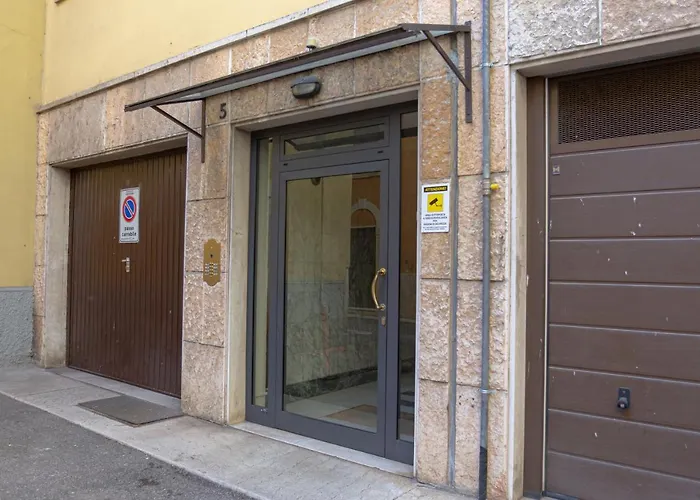 Residenza Porta Leoni - Royal Welcome فيرونا