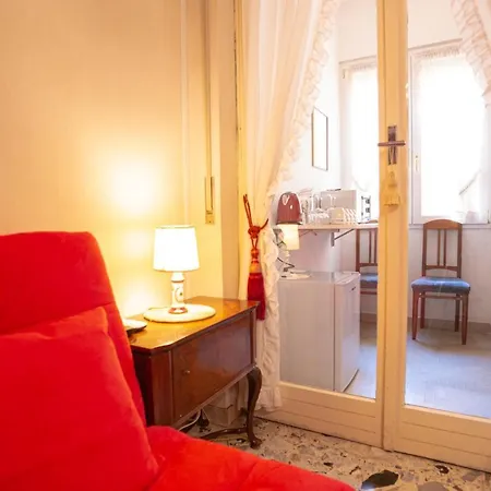 Residenza Porta Leoni - Royal Welcome *